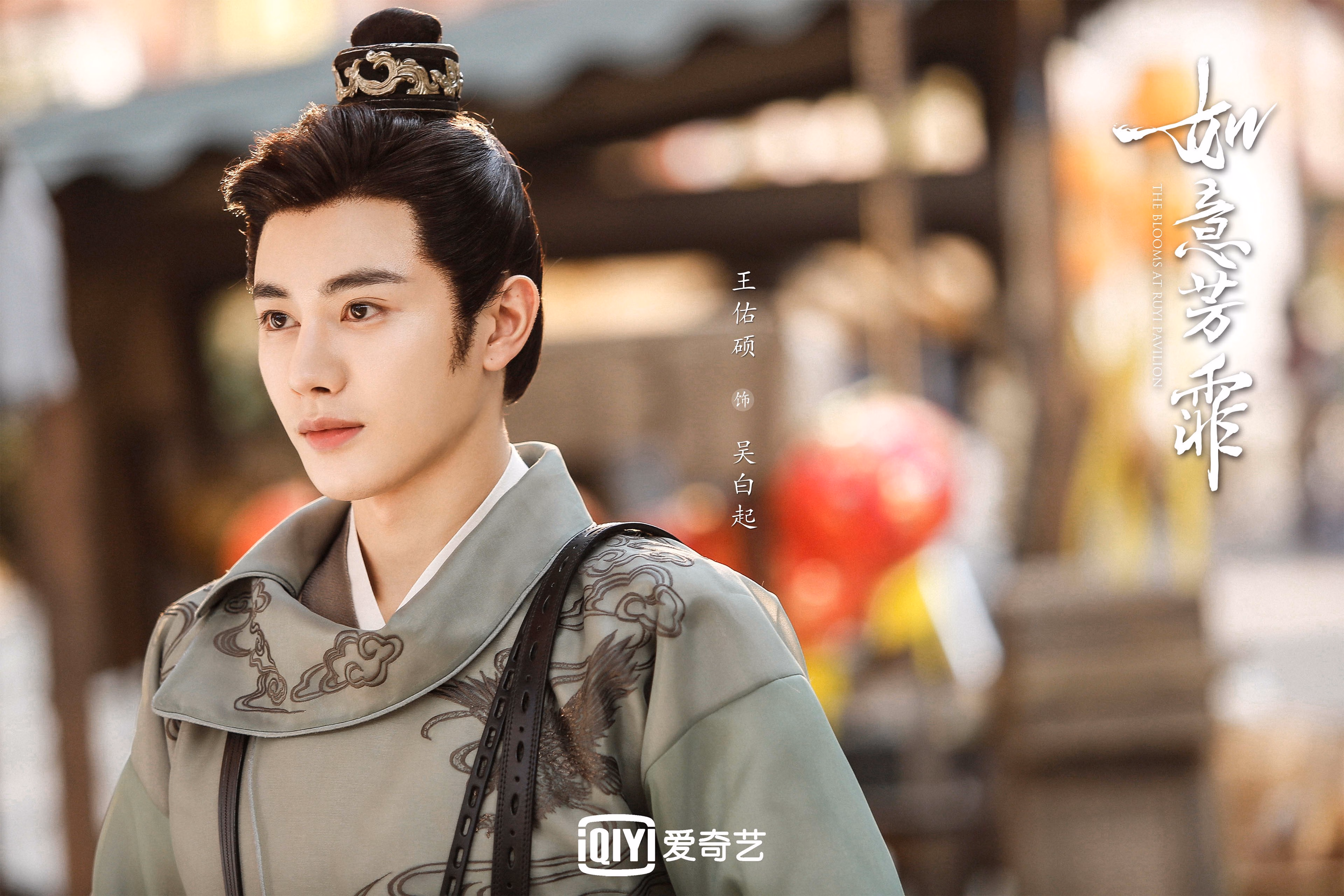 国足热身赛场地首次启用混合草皮，国足热身赛视频