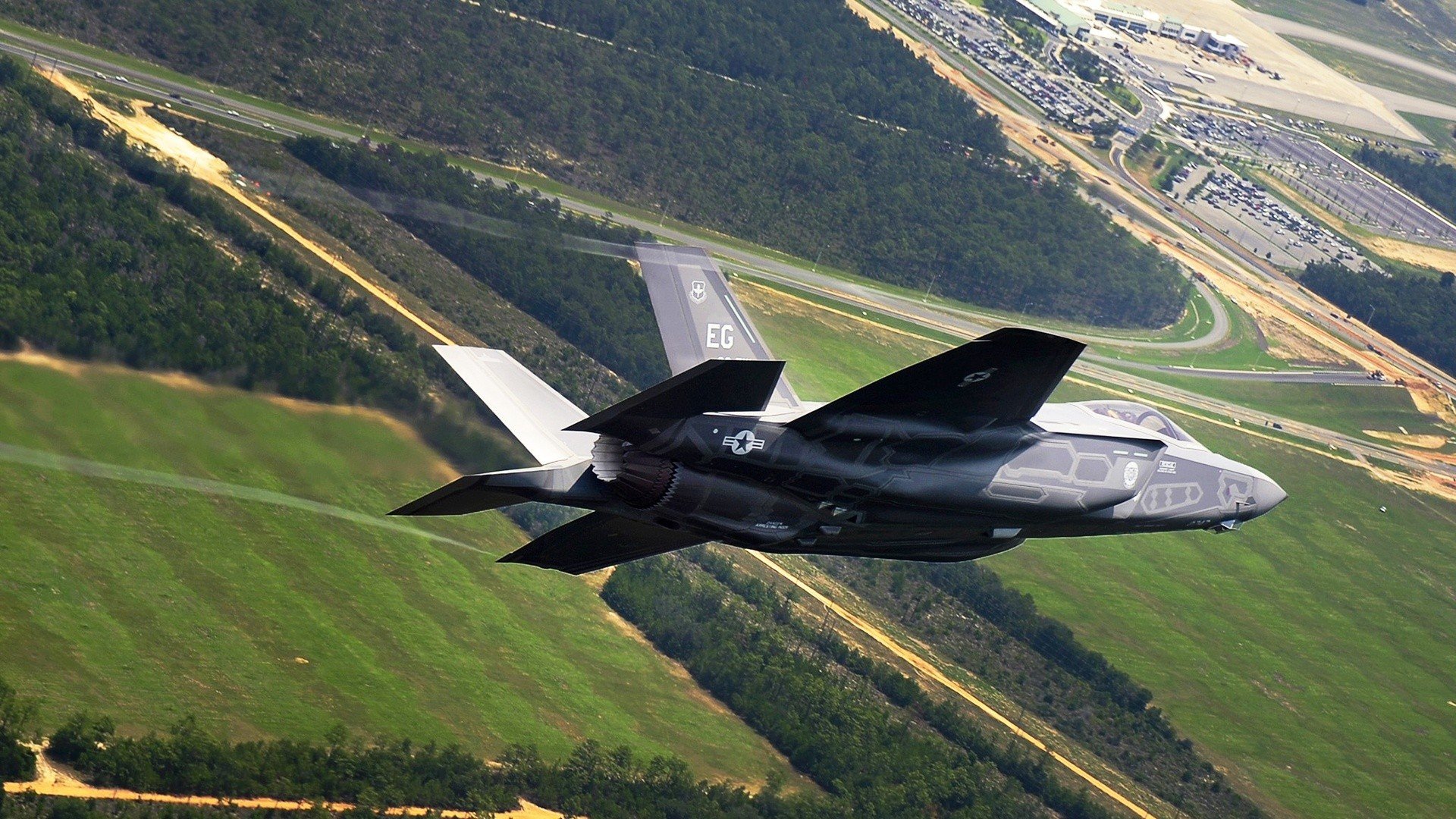 爱游戏体验-史上最“炫酷”的犀利三分：库里在总冠军赛中单场投中七个三分！