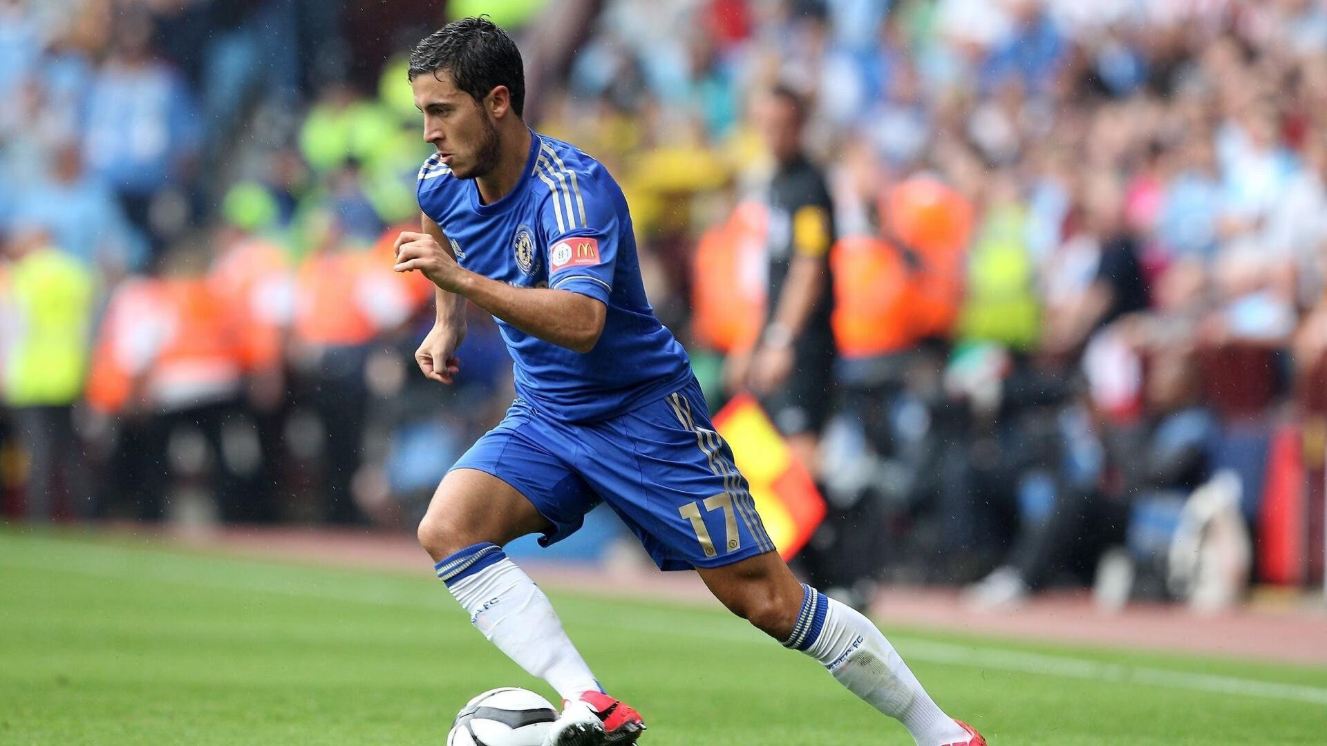 霍特·巴雷特:精准的脚法和领导能力让全黑队进攻得心应手,霍巴特e50